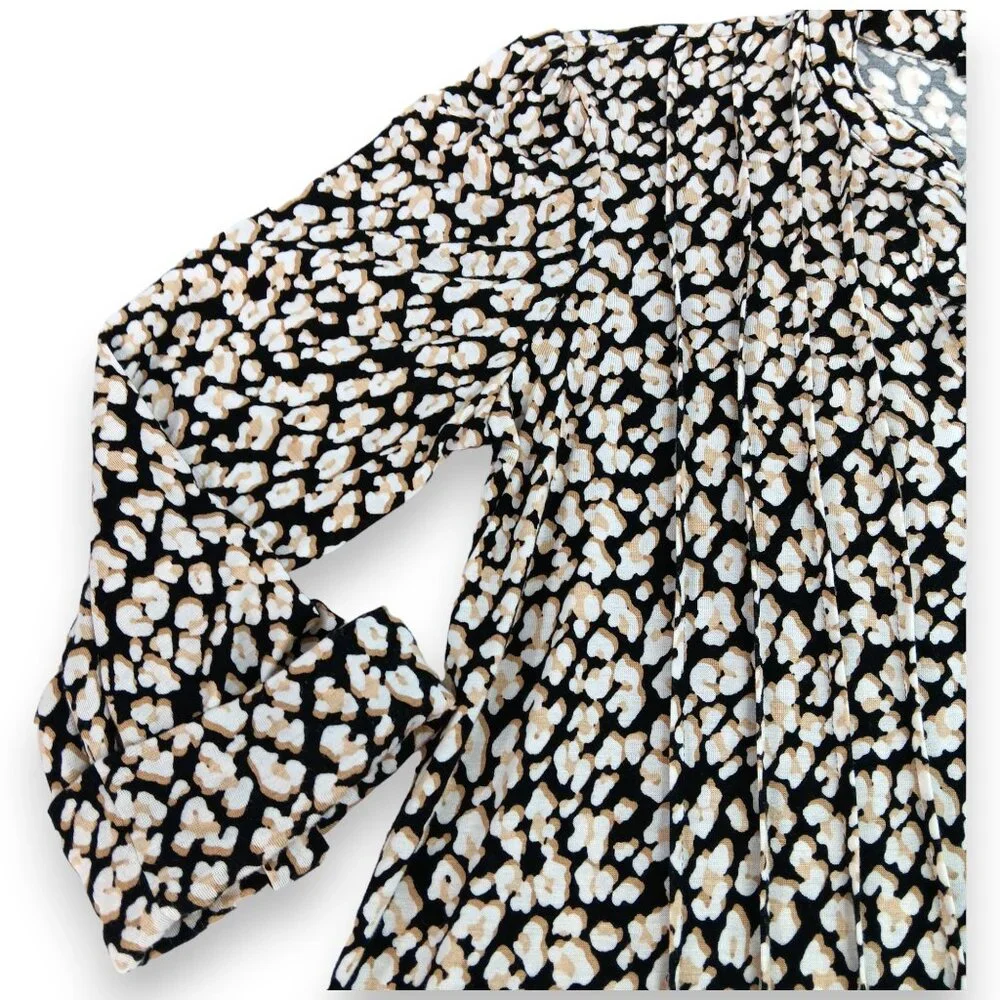 AVA & GRACE-Women's Pleated 3/4 Sleeve-SMALL-Floral-Black with White-Tan Flowers - Picture 2 of 12